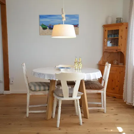 Nordseepirat Haushaelfte Tatil Evi