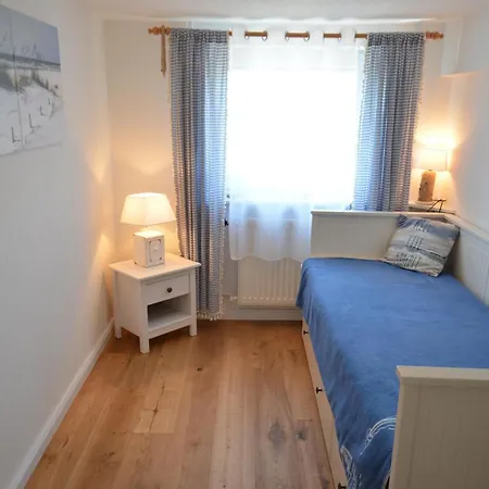 Nordseepirat Haushaelfte Tatil Evi Nordstrand