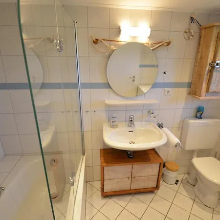 Nordseepirat Haushaelfte